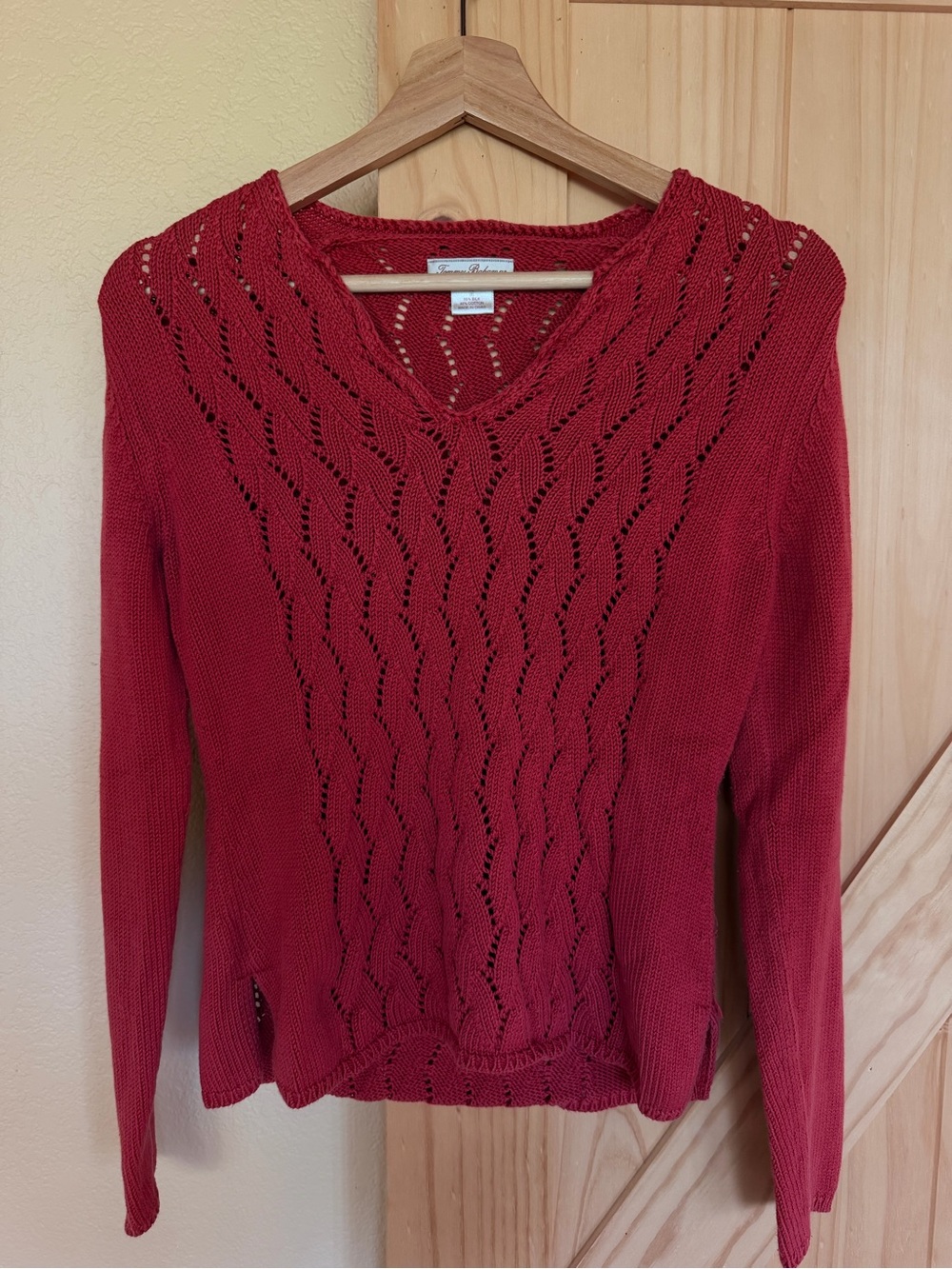 Tommy Bahama Women's Crimson Open-Knit V-Neck Sweater